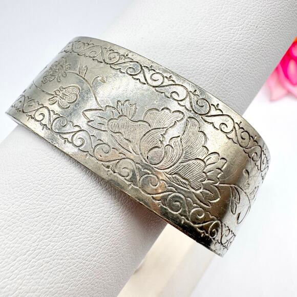 Kirk Stieff Pewter Cuff Bracelet Etched Flowers Vines Scrolls Signed Cottagecore - Picture 1 of 16